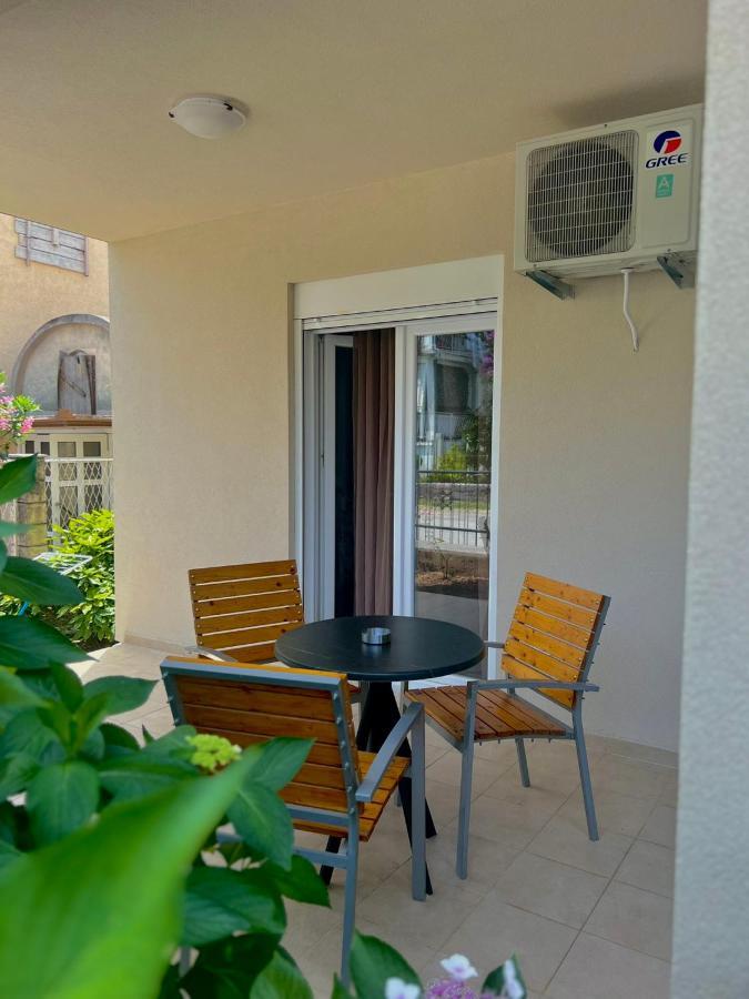 Apartmani Bekonja Тиват Экстерьер фото