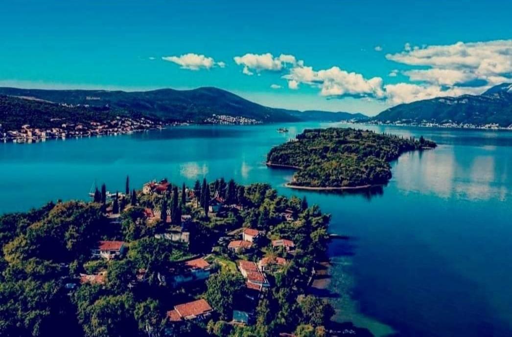 Apartmani Bekonja Тиват Экстерьер фото