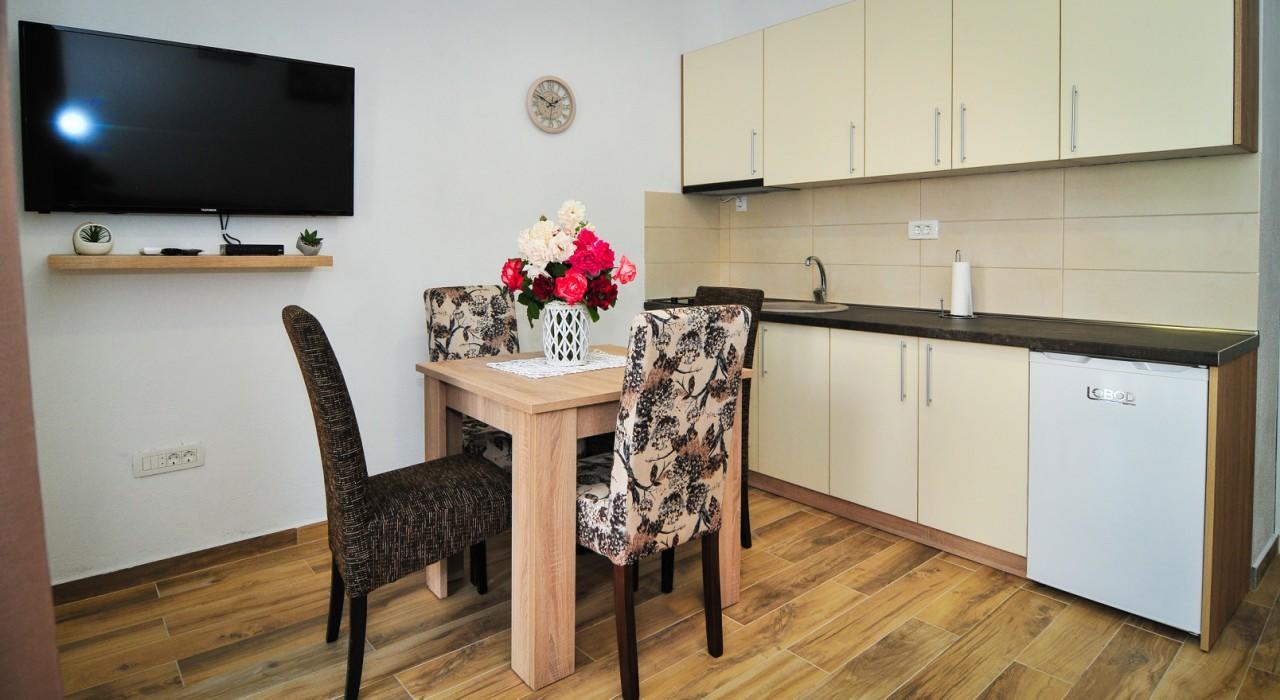 Apartmani Bekonja Тиват Экстерьер фото
